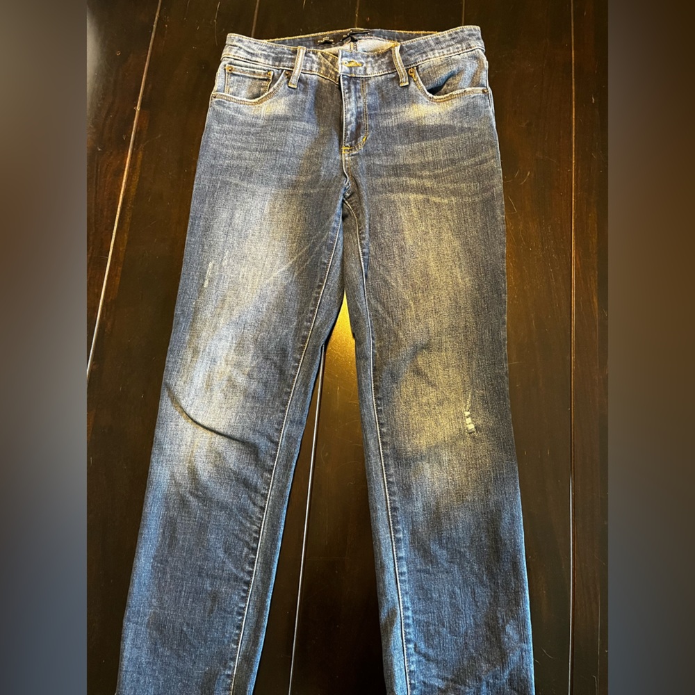 Like new. STS Blue women’s Cara Straight Jeans in Dark Wash